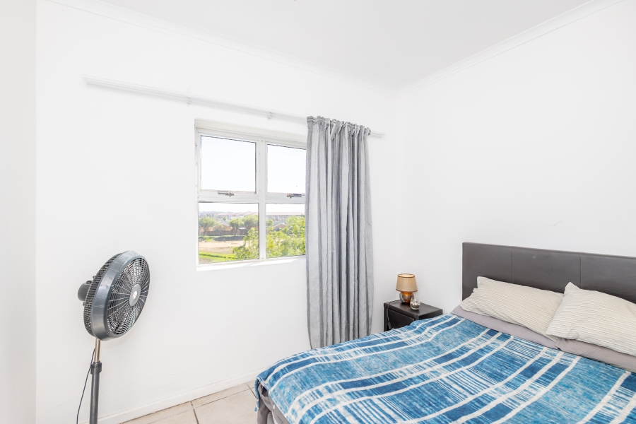 2 Bedroom Property for Sale in Uitzicht Western Cape
